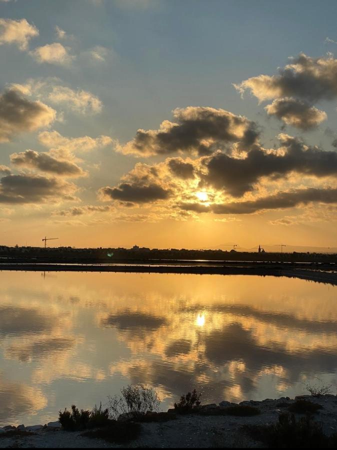 Bonito Adosado Con Piscina A 200 M De La Playa Appartement El Mojon  Buitenkant foto